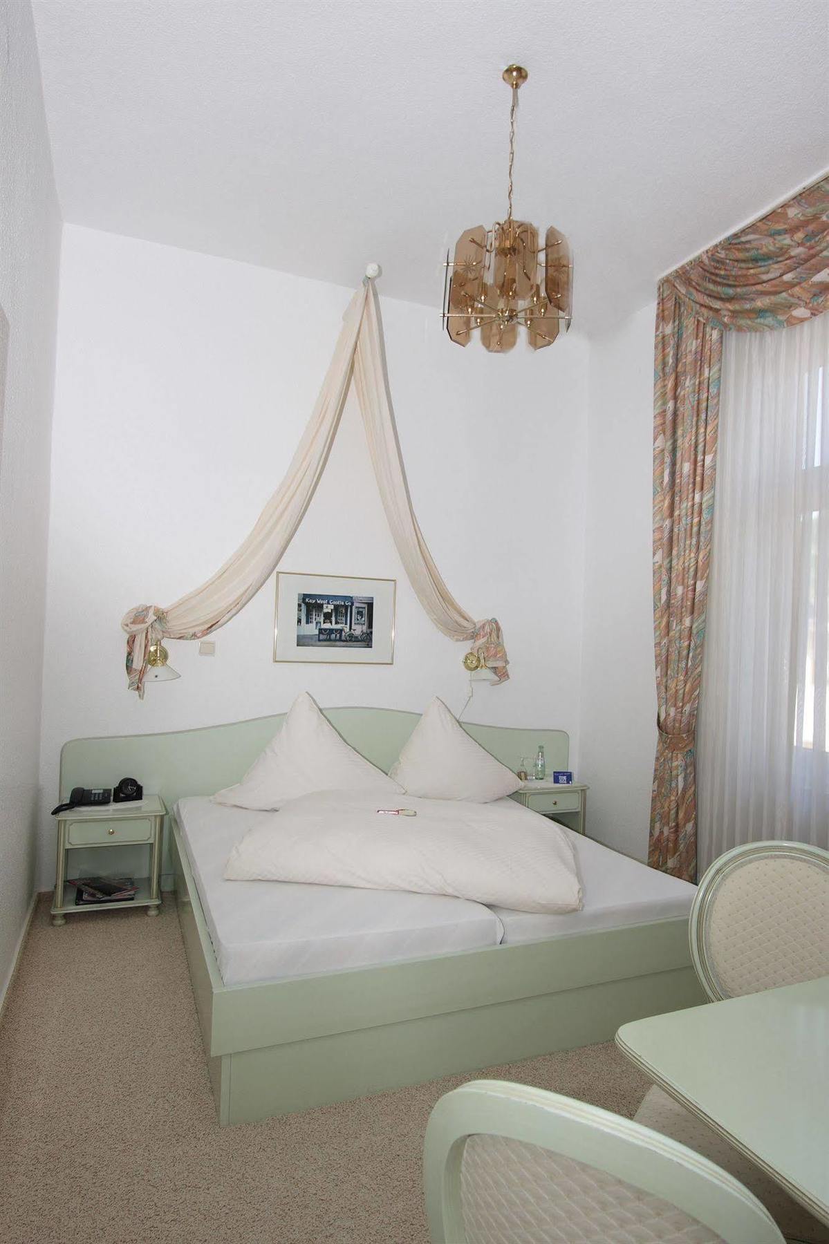 Hotel Garni Haus Hindenburg Königswinter Dış mekan fotoğraf