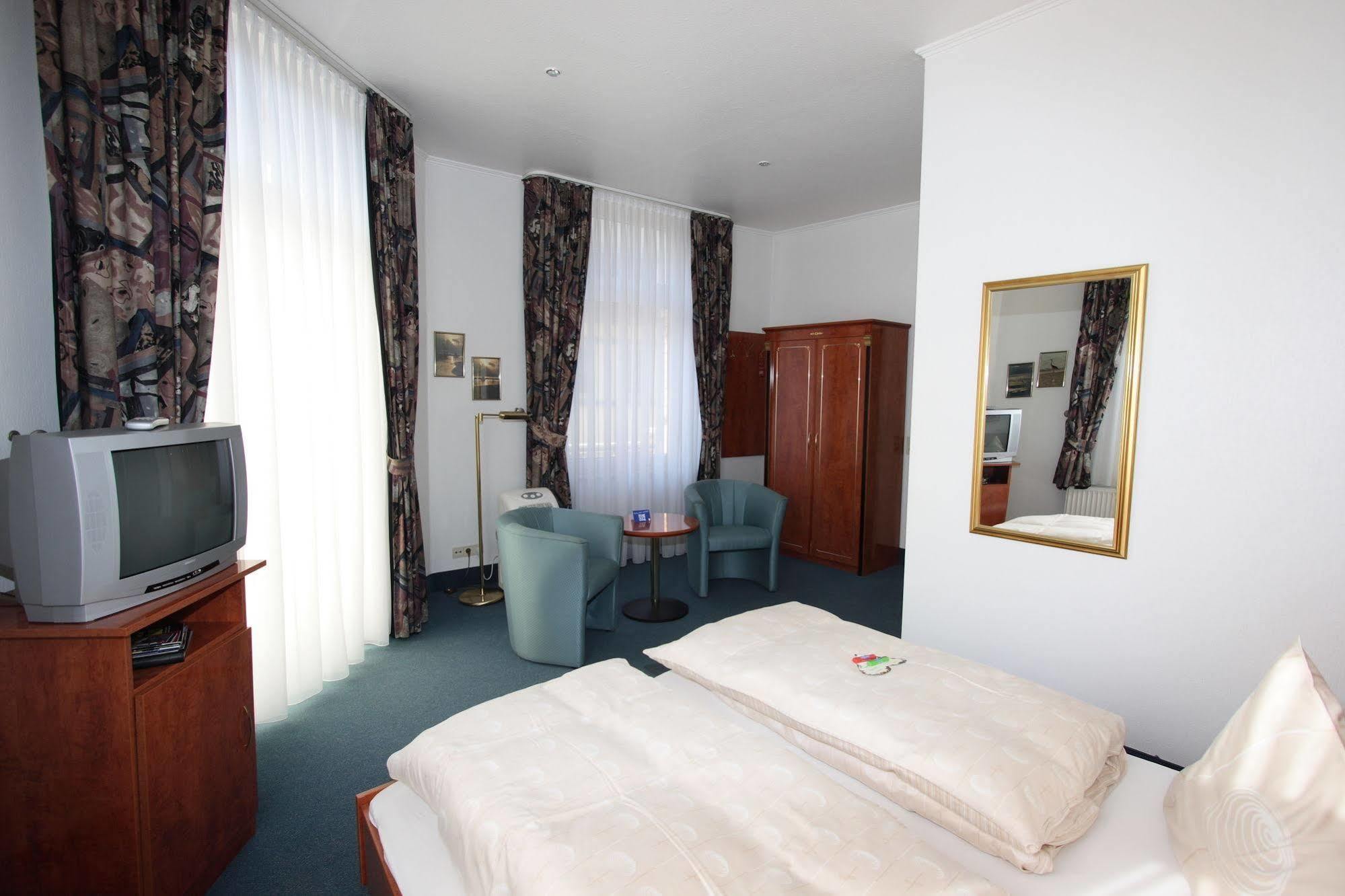 Hotel Garni Haus Hindenburg Königswinter Dış mekan fotoğraf